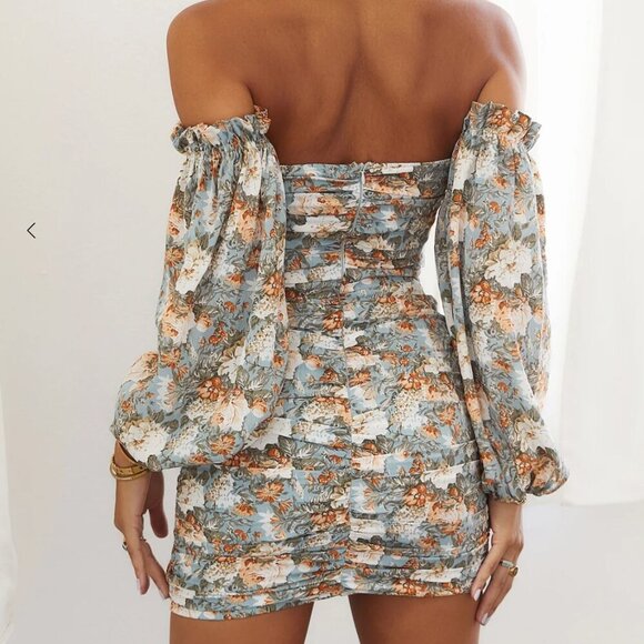 Hello‎ Molly Basque Sage Floral Ruched Mini Dress Size Small - Picture 2 of 14